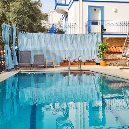 Shared Pool Flat Located 3 Min To Beach In Kalkan Daire Dış mekan fotoğraf