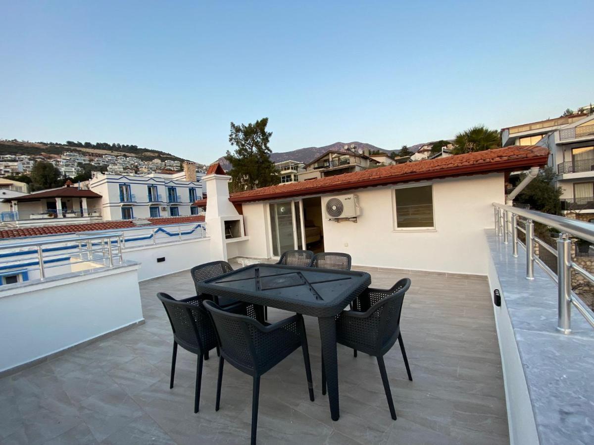 Shared Pool Flat Located 3 Min To Beach In Kalkan Daire Dış mekan fotoğraf